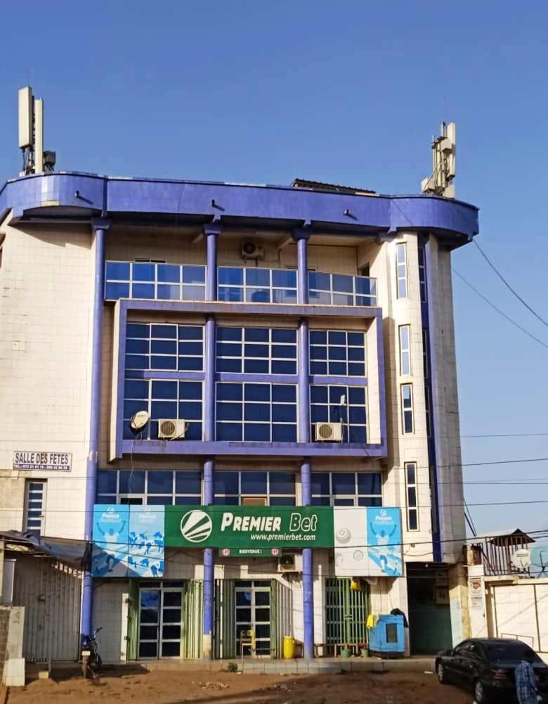 Appart Meuble Le Dakota Yaoundé Εξωτερικό φωτογραφία