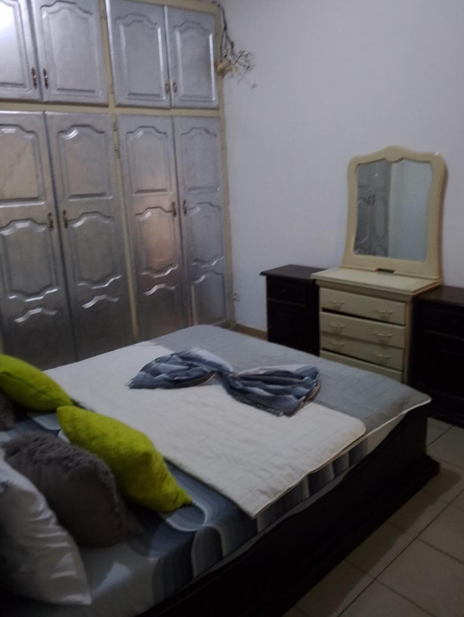 Appart Meuble Le Dakota Yaoundé Δωμάτιο φωτογραφία