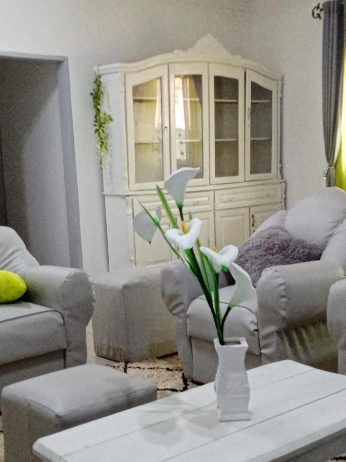 Appart Meuble Le Dakota Yaoundé Εξωτερικό φωτογραφία